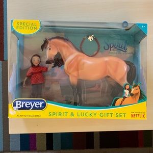 Breyer Spirit Riding Free & Lucky gift set